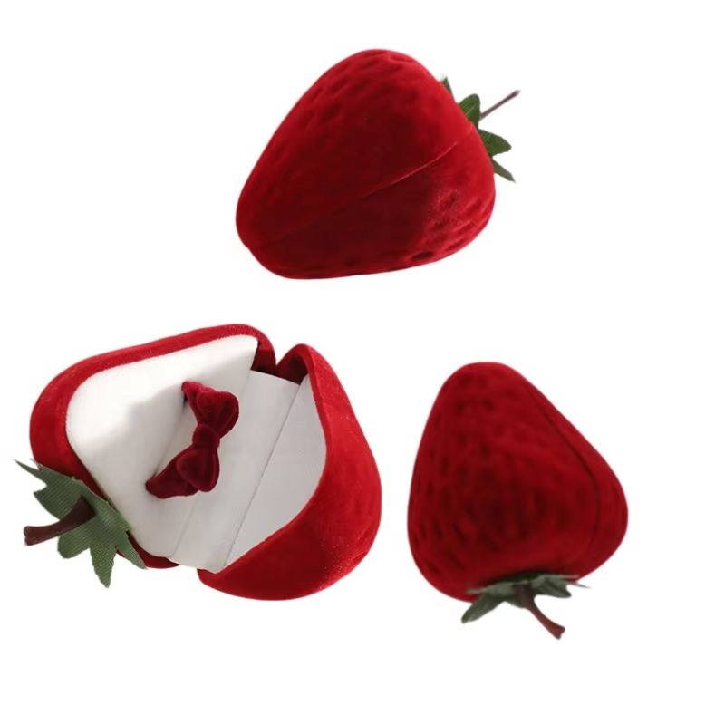 Cute Strawberry Ring Box Straw - Velvet Jewelry Box ulasan dan harga