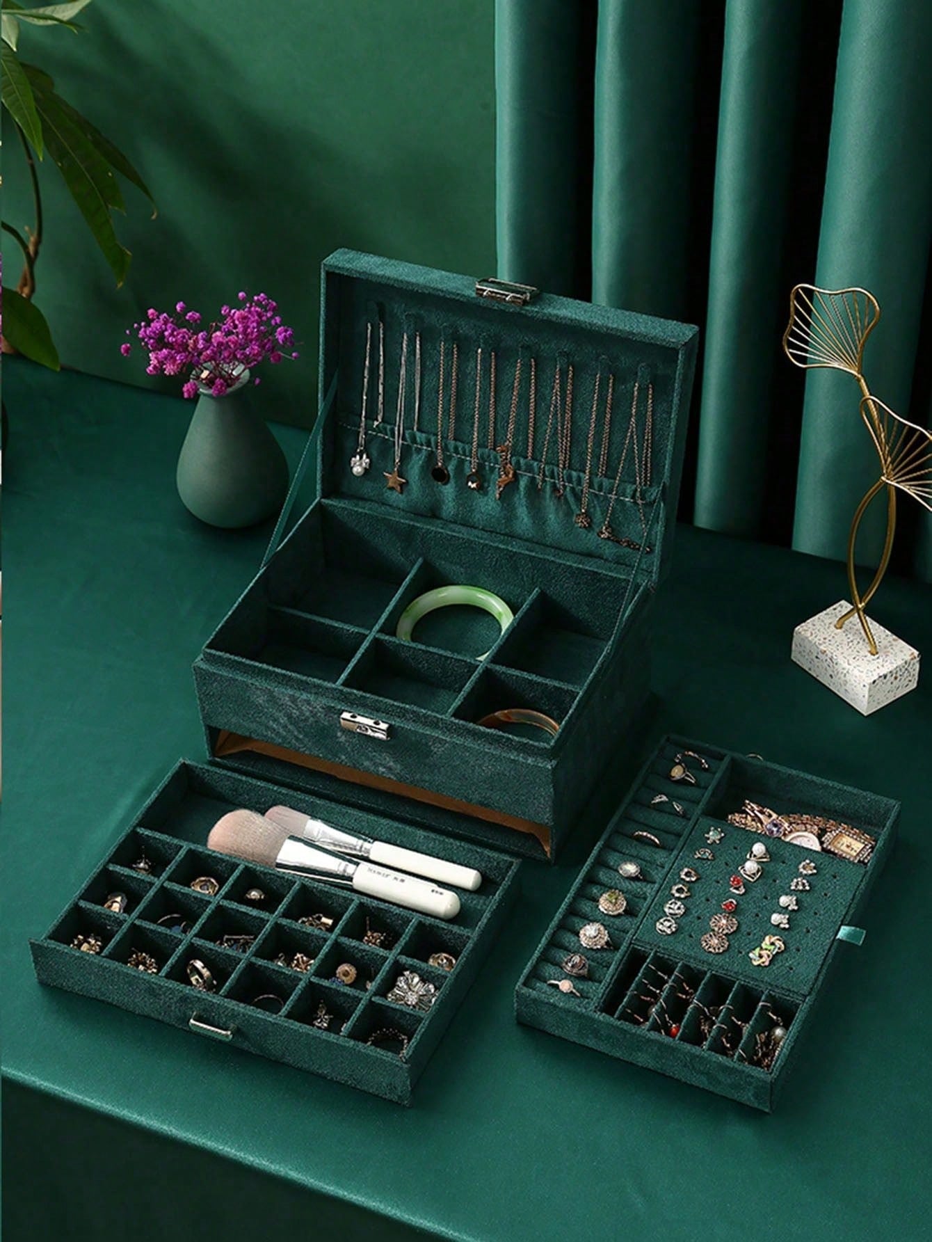 3 Layer Velvet Jewelry Box wit - Velvet Jewelry Box ulasan dan harga